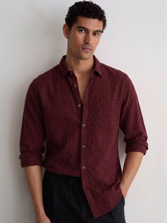Sharp Checked Checks Casual Shirt