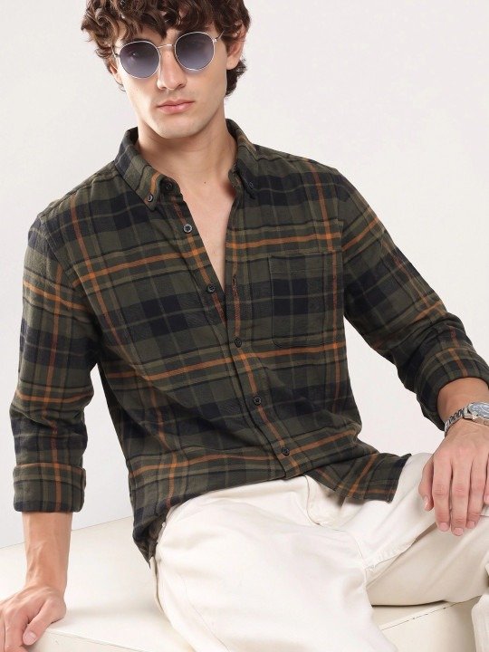 Essential Slim Fit Checked Checks Casual Shirt