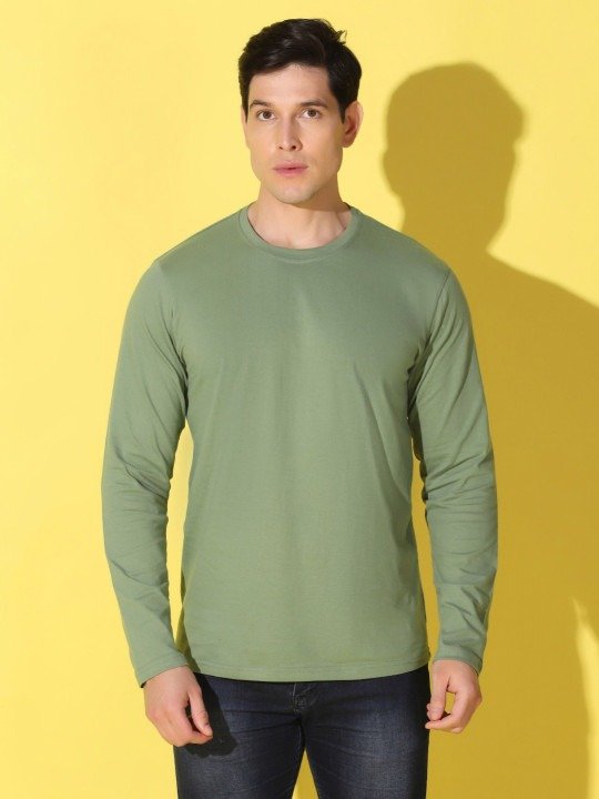 Street-Ready Slim Fit Round Neck Solid T-Shirt